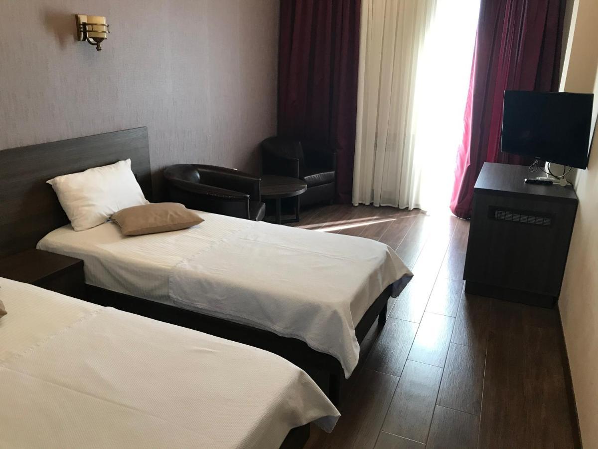 Caravan Hotel Erywań Zewnętrze zdjęcie